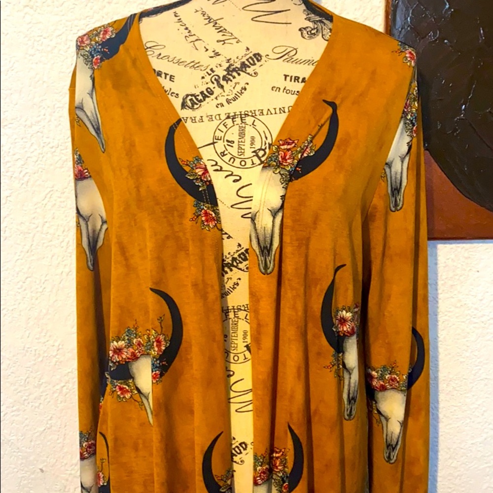 Beautiful bull skull duster M